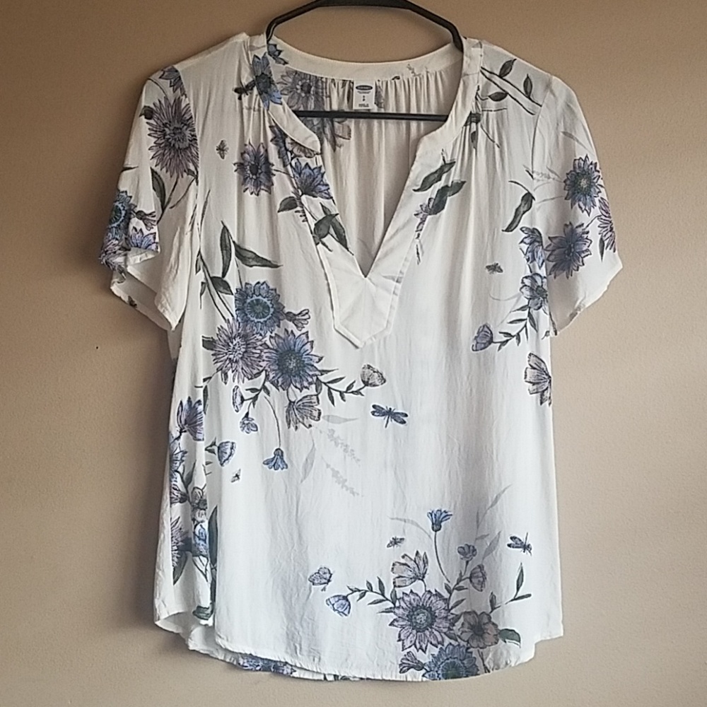 White Floral V-Neck Blouse